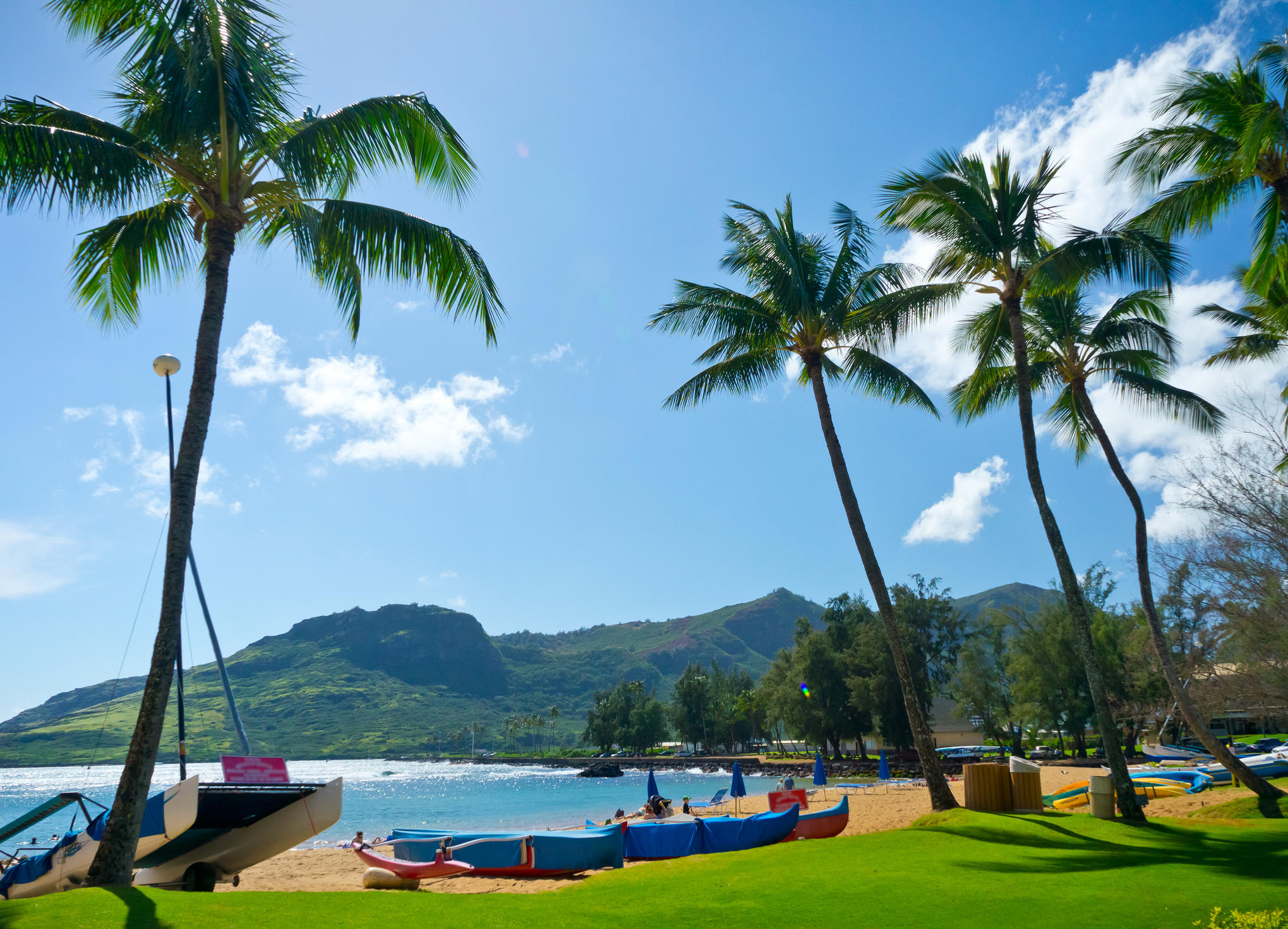 Hawaii Water Adventures: Hawaiian Canoeing, Kayaking & Surfing