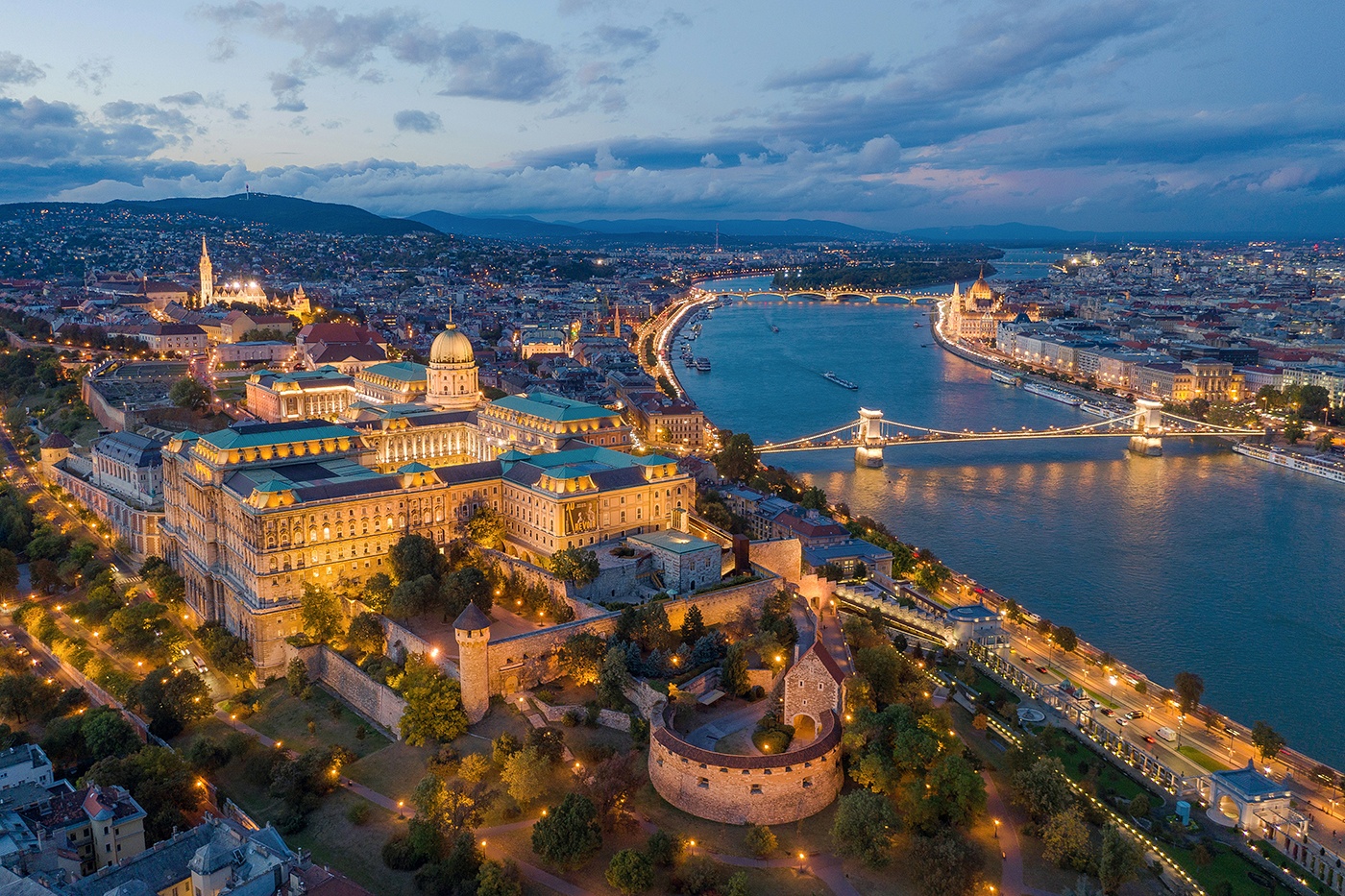 Budapest Boat Tours: See the Parliament, Buda Castle & Budapest from the Danube