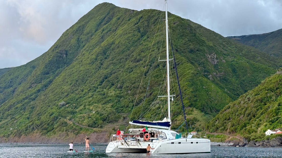  SHARED TOUR - Catamaran Sailing Around Vila Franca Islet and Beaches