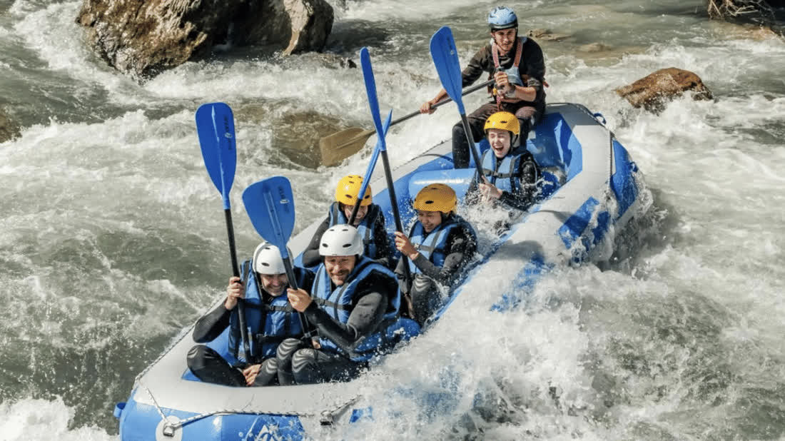 Samoëns: Whitewater Rafting Tour in the French Alps