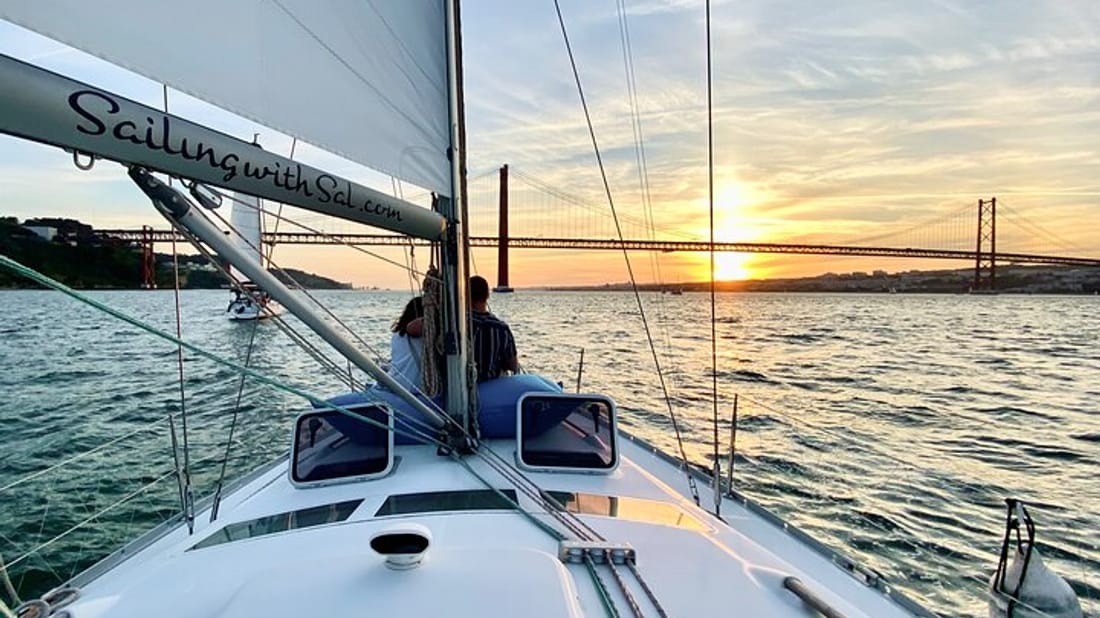 Discover Lisbon: Sunset Tagus River Sailing Tour